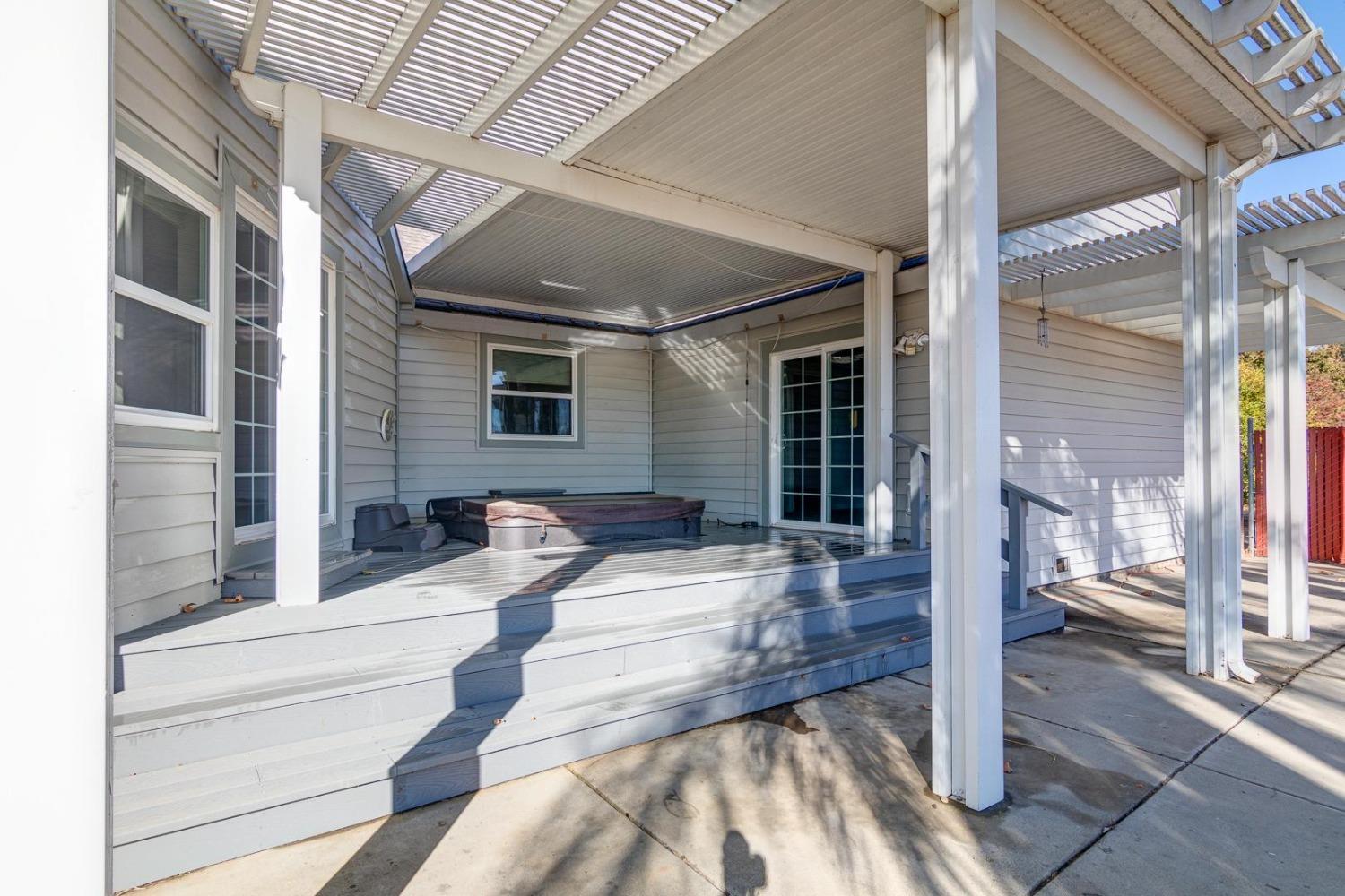 11740 Brauer Lane