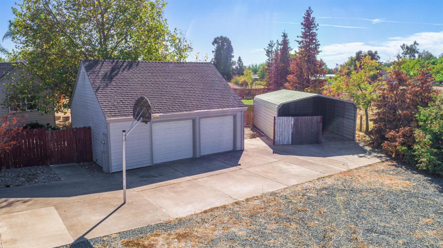 11740 Brauer Lane