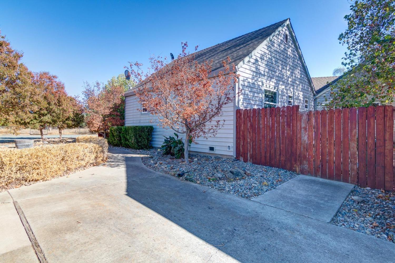 11740 Brauer Lane