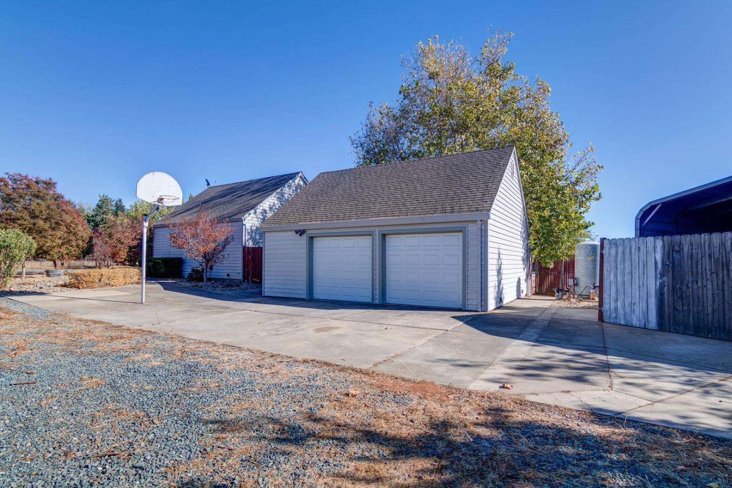 11740 Brauer Lane