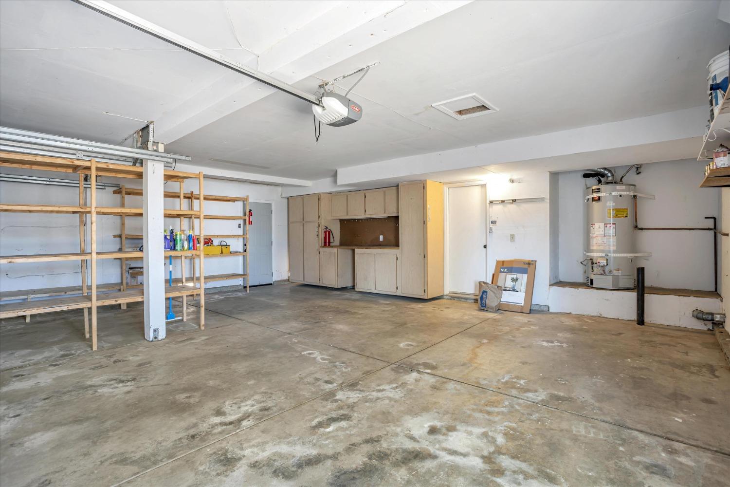 8010 Pinot Noir Way