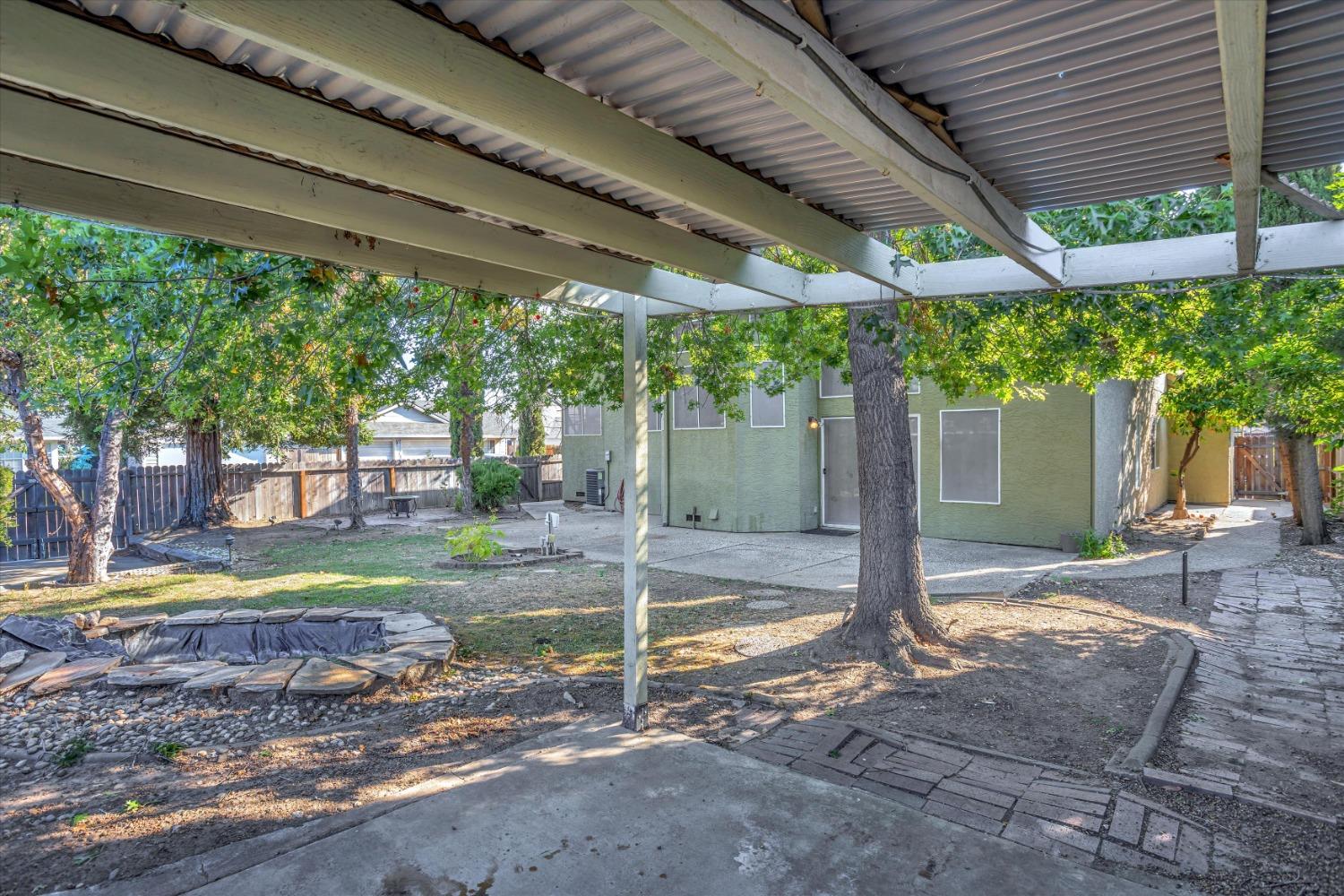8010 Pinot Noir Way