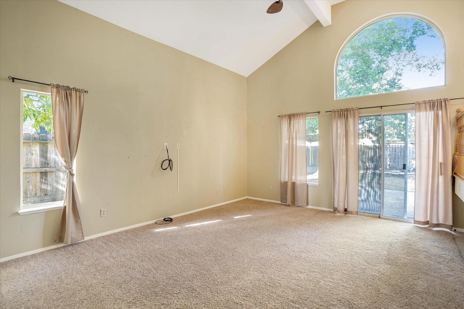 8010 Pinot Noir Way