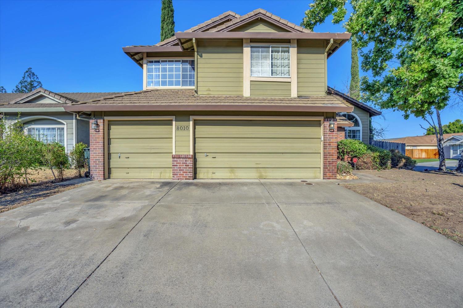 8010 Pinot Noir Way