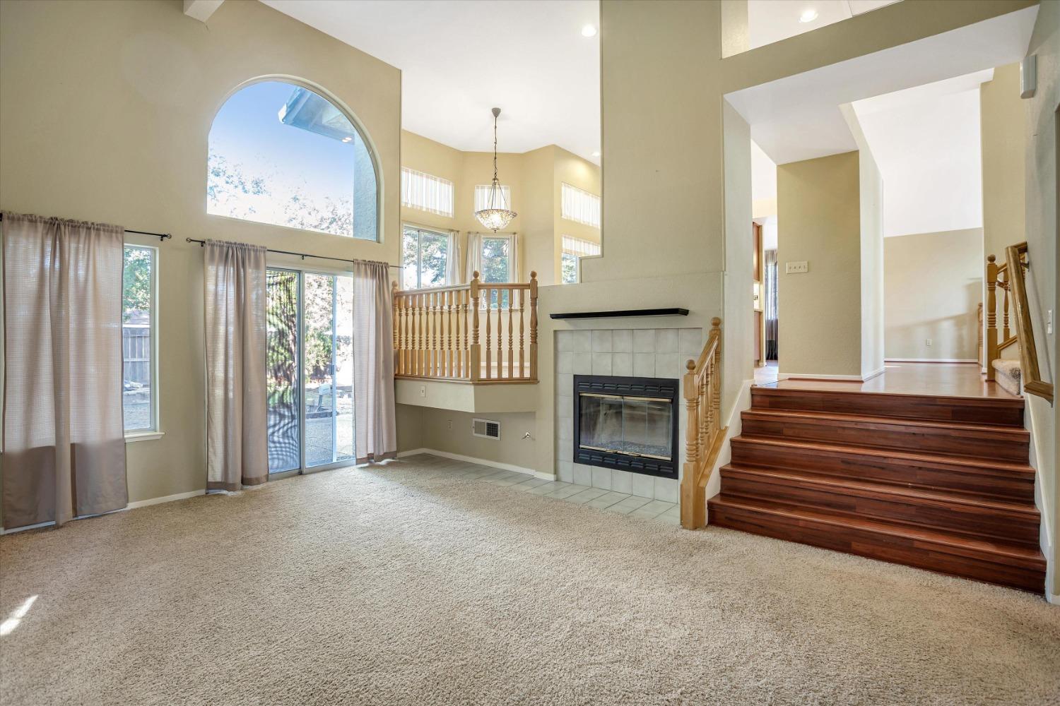 8010 Pinot Noir Way