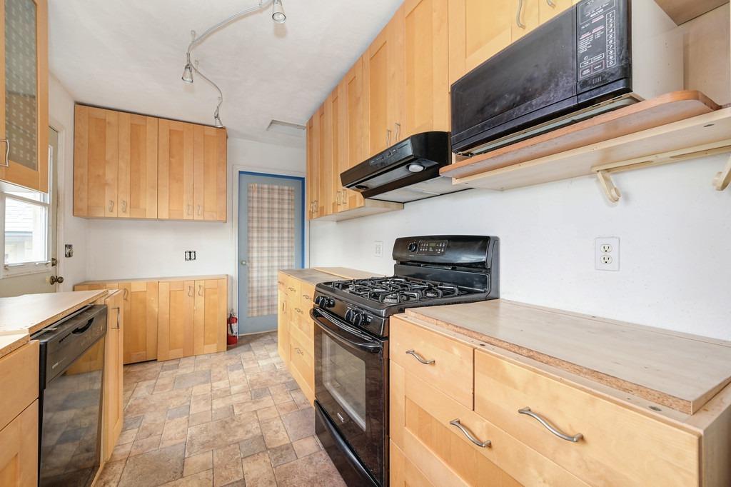 706 Orange Grove Way