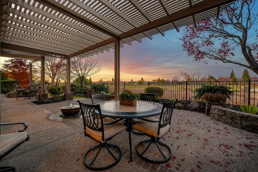 1216 Segolily Lane