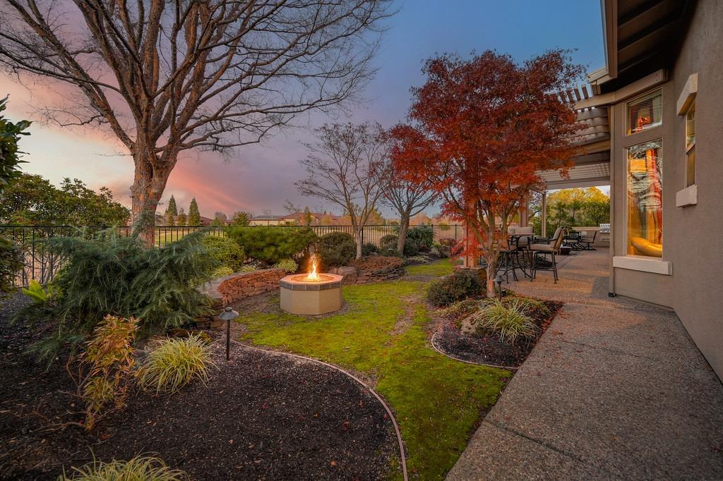 1216 Segolily Lane