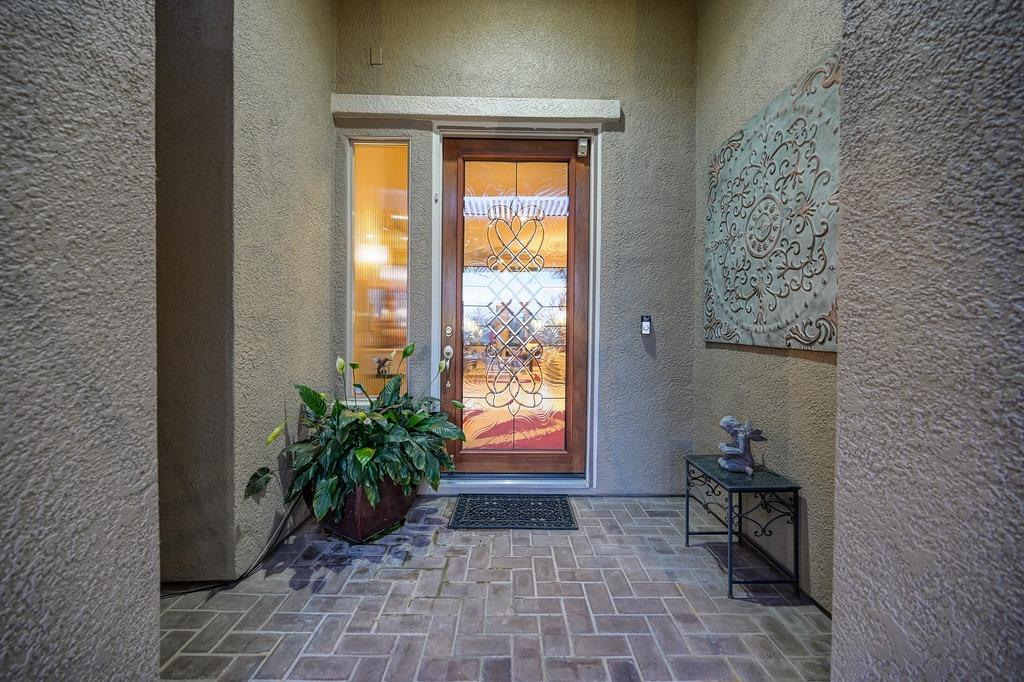 1216 Segolily Lane
