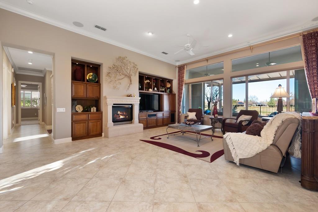 1216 Segolily Lane