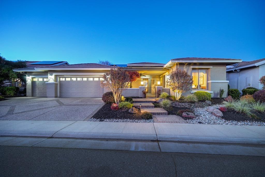 1216 Segolily Lane