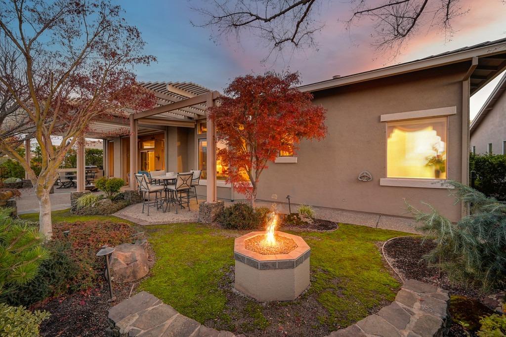 1216 Segolily Lane