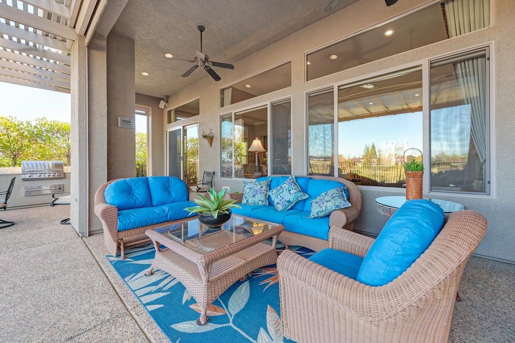 1216 Segolily Lane