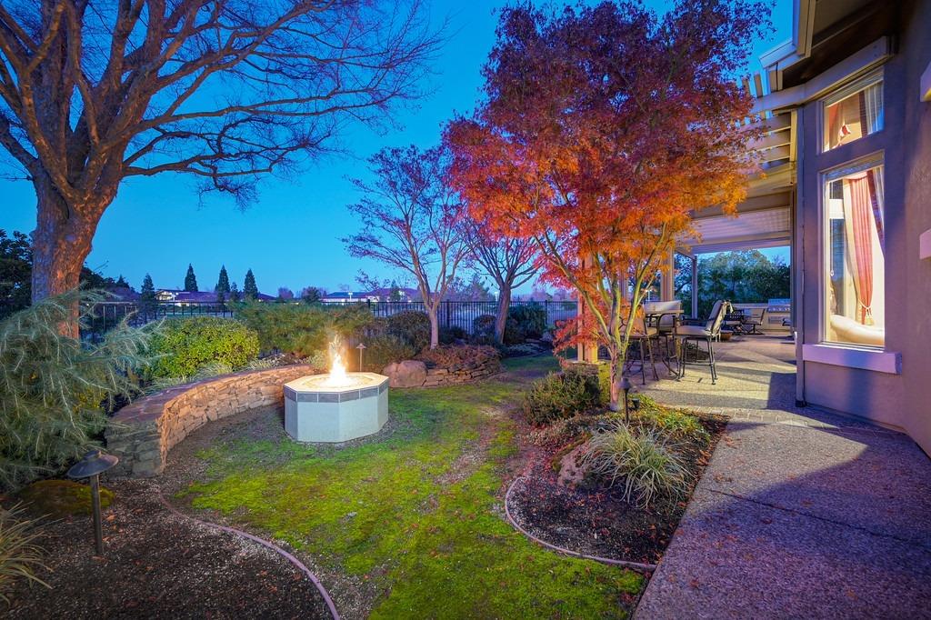 1216 Segolily Lane