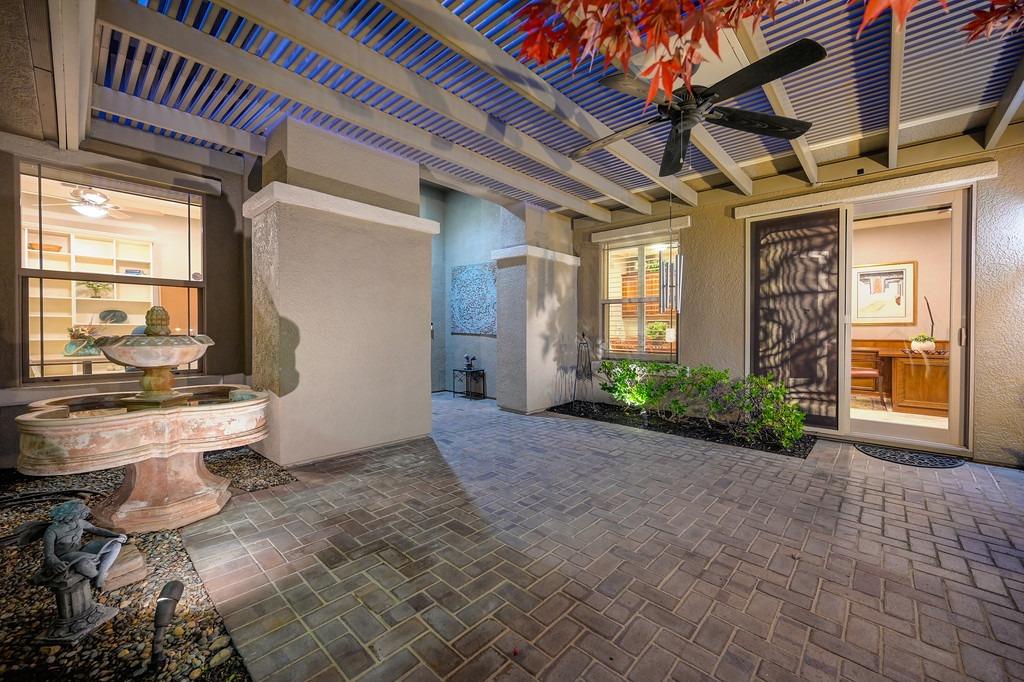 1216 Segolily Lane