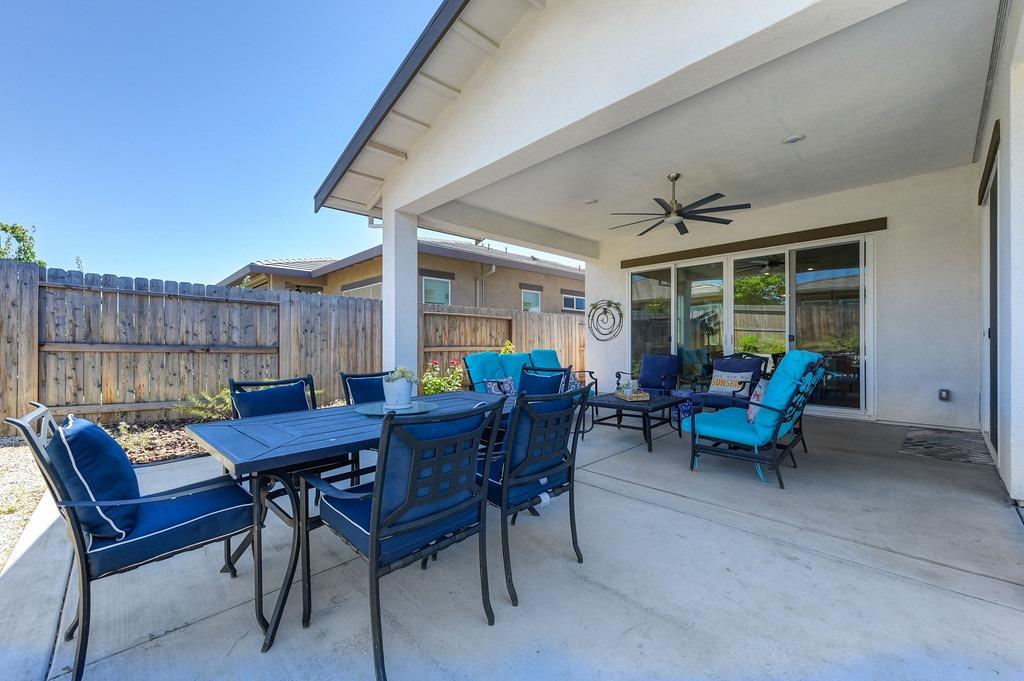 1240 Leo Lane