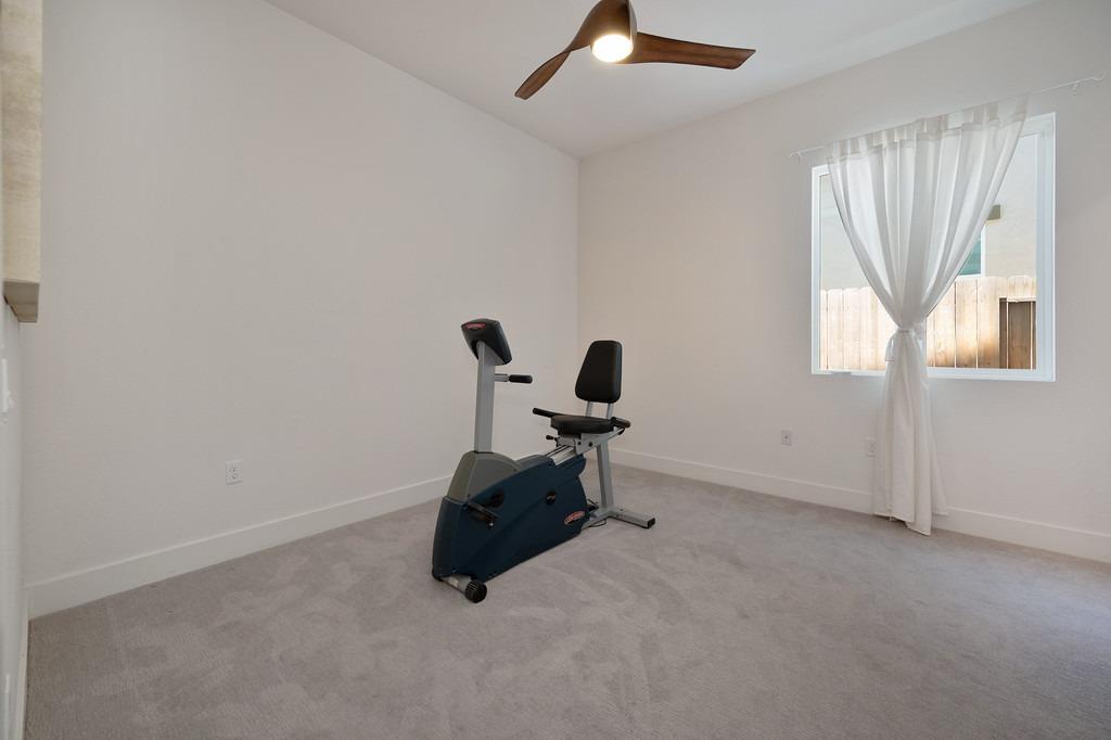 1240 Leo Lane