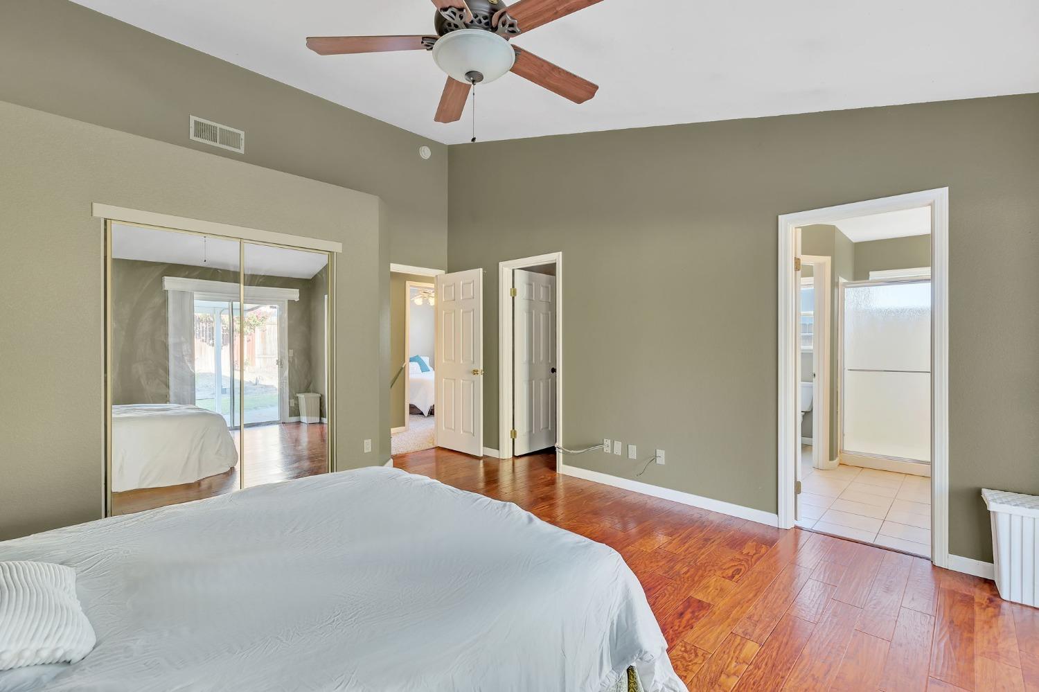 8420 Cedar Hill Court