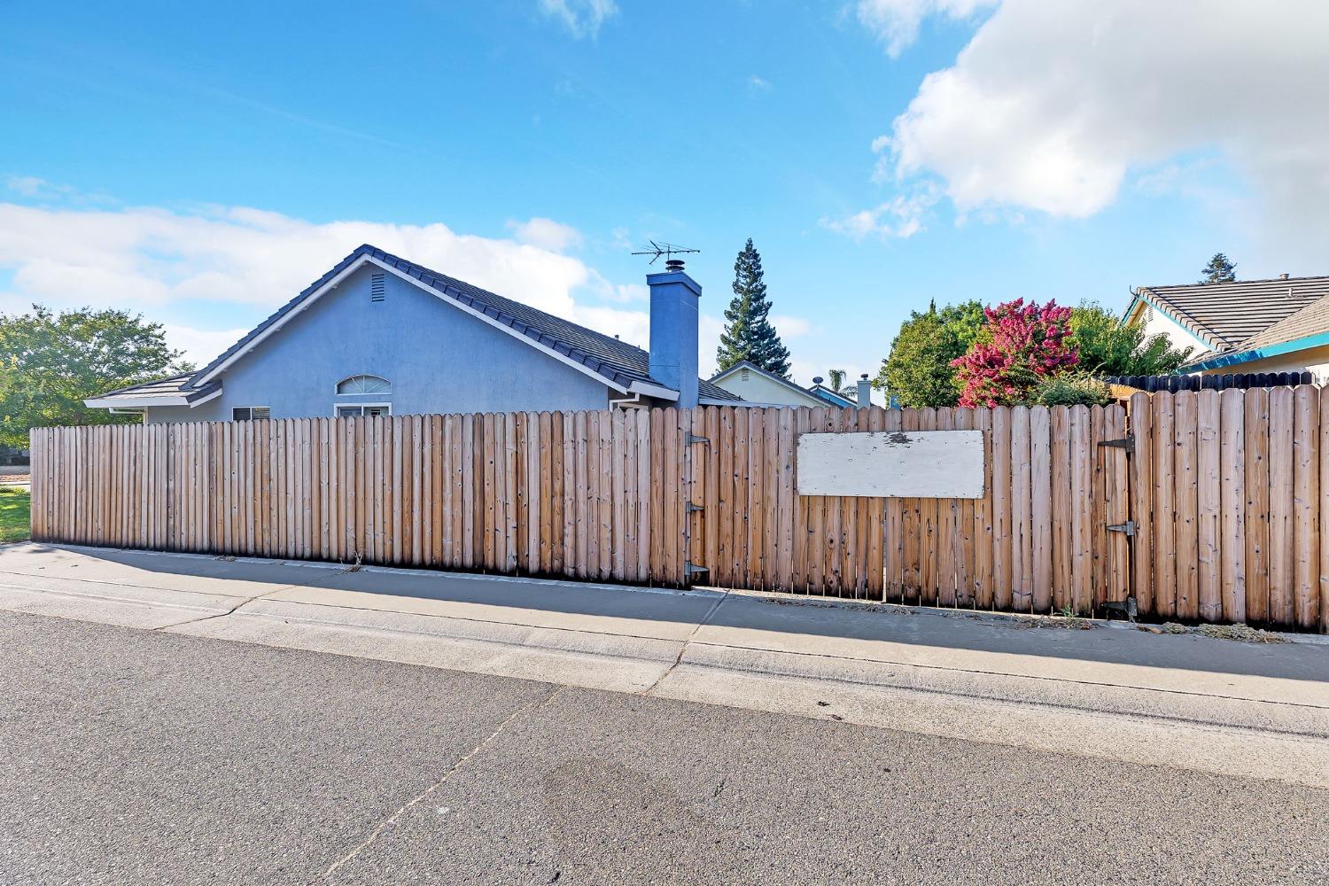 8420 Cedar Hill Court