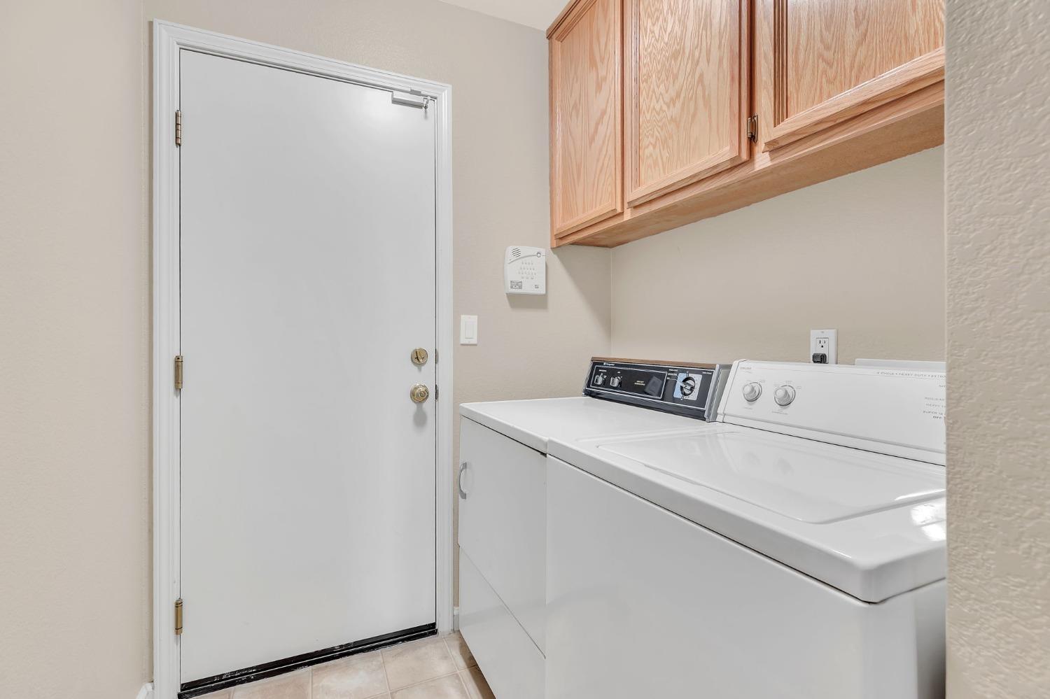 8420 Cedar Hill Court