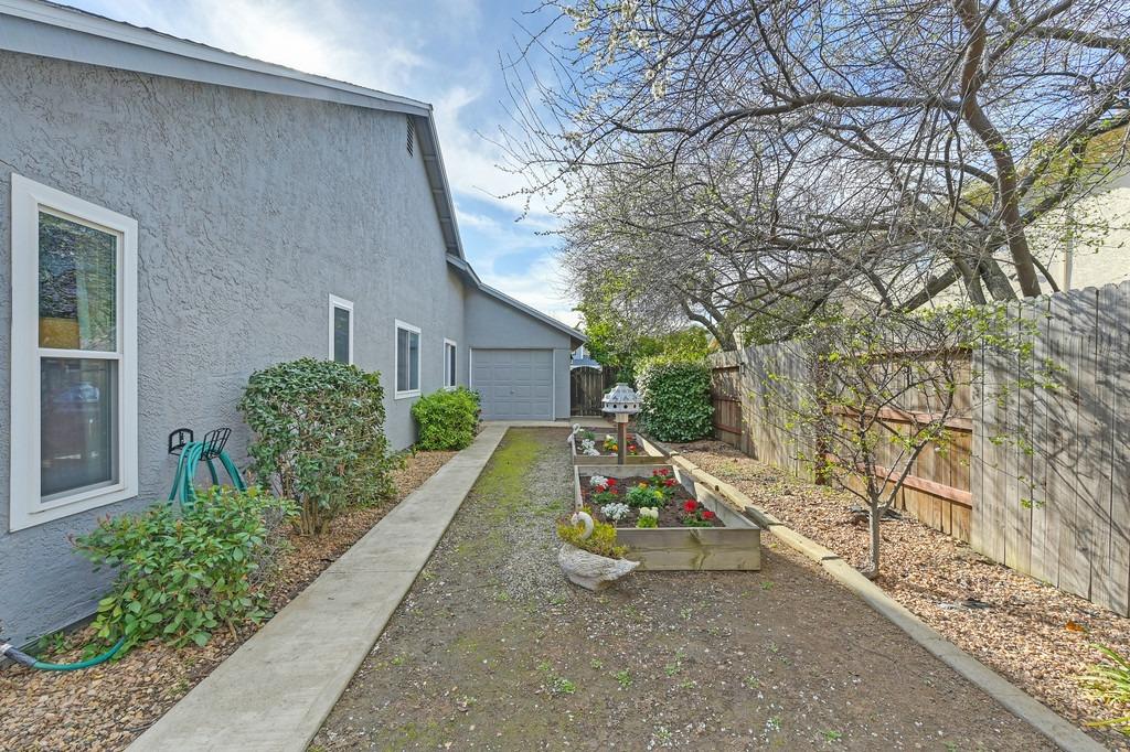 8120 Bellsbrae Drive