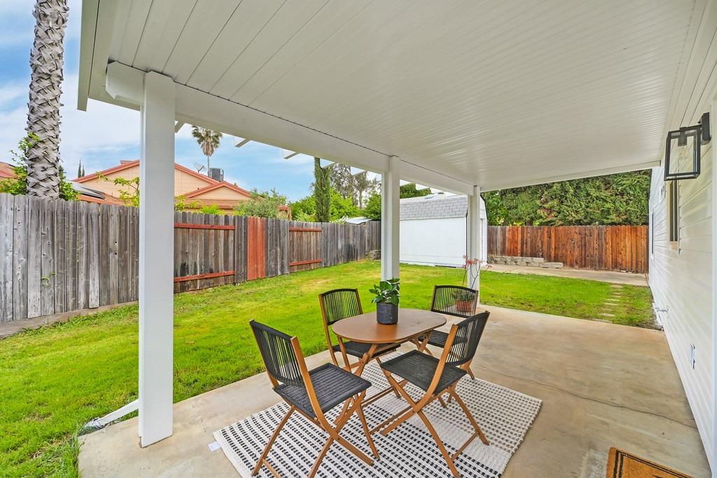 4553 Loch Haven Way