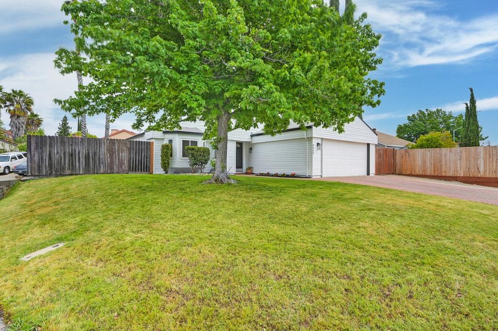 4553 Loch Haven Way
