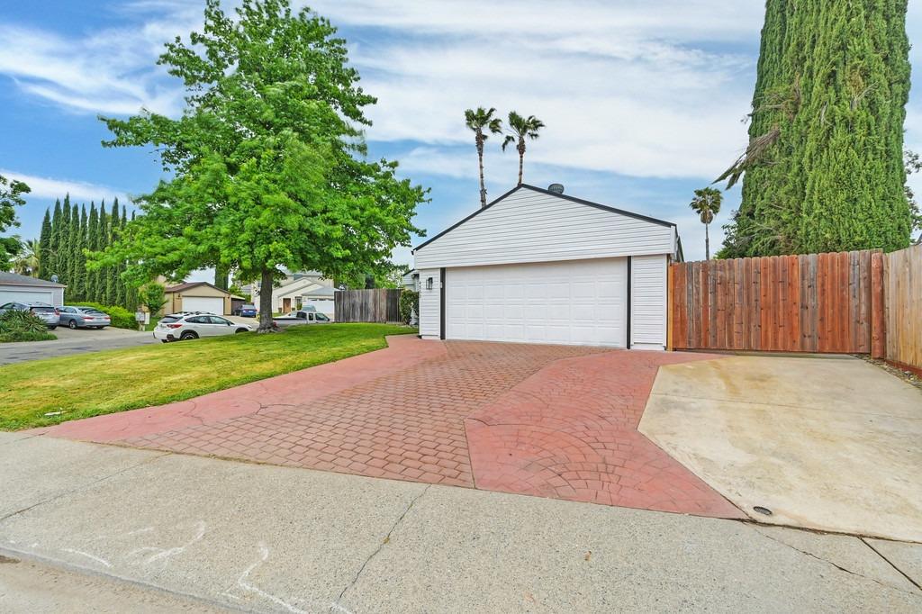 4553 Loch Haven Way