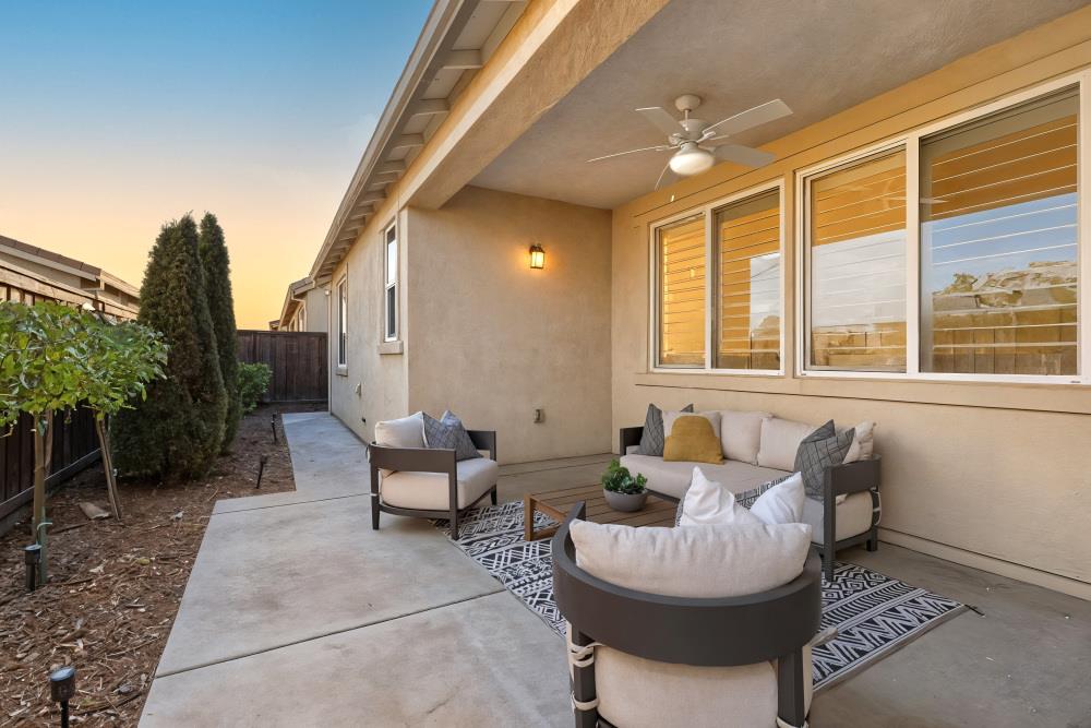 4560 Paso Centro Lane