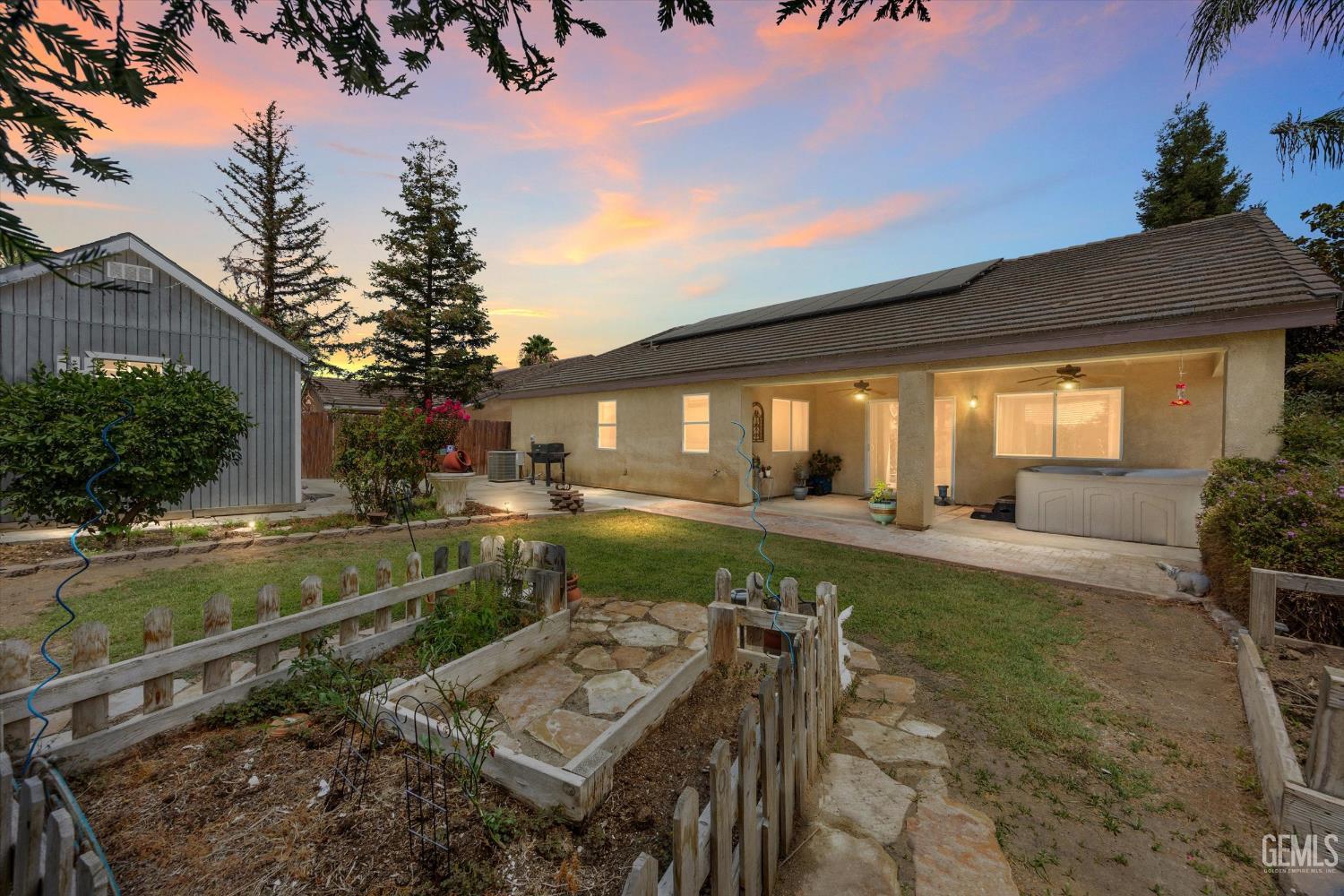 9405 Red Rock Creek Way