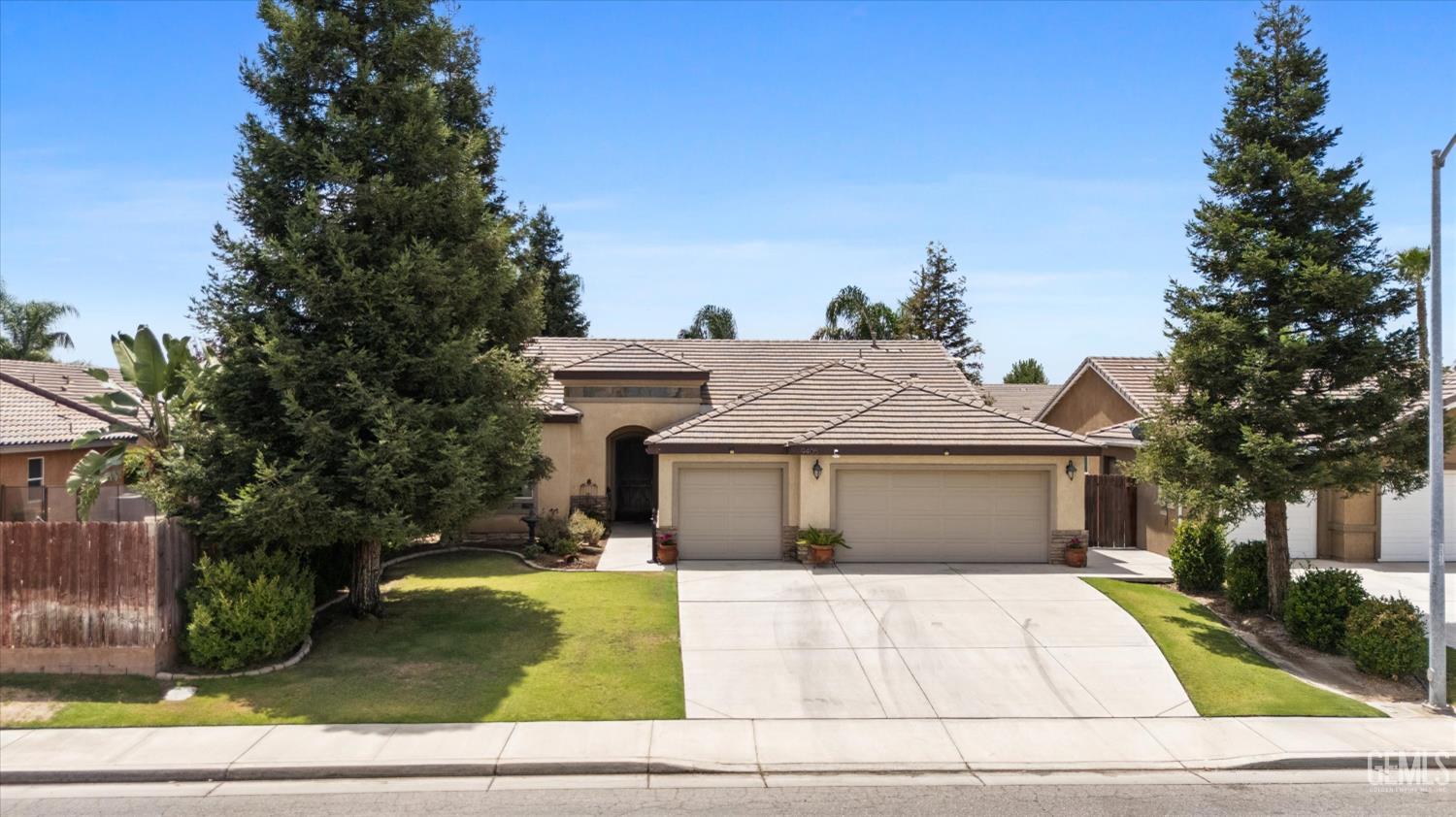 9405 Red Rock Creek Way