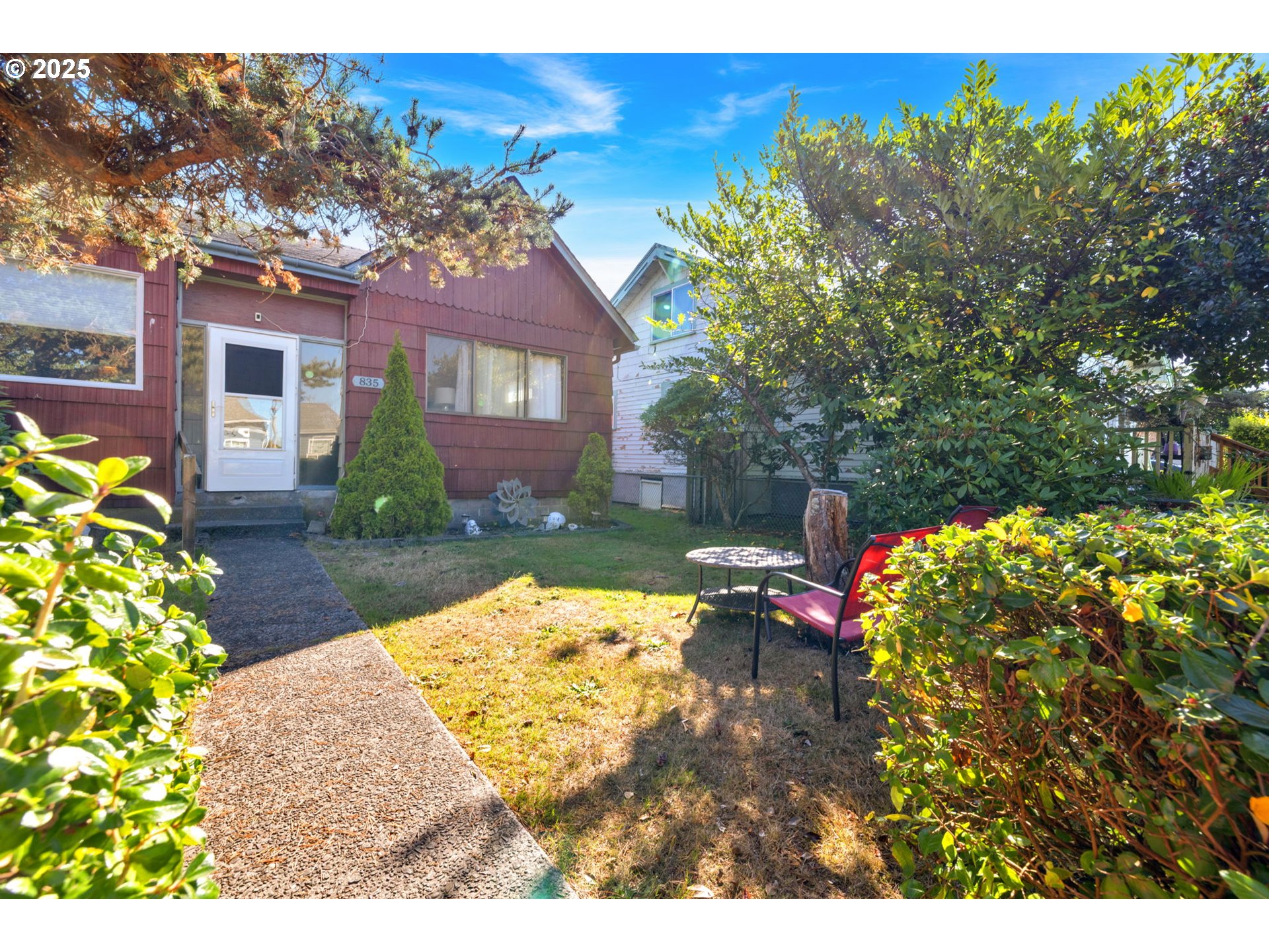 835 N HOLLADAY DR