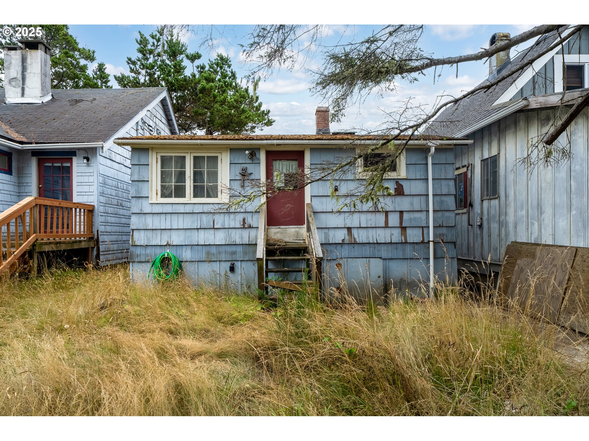 324 6TH AVE