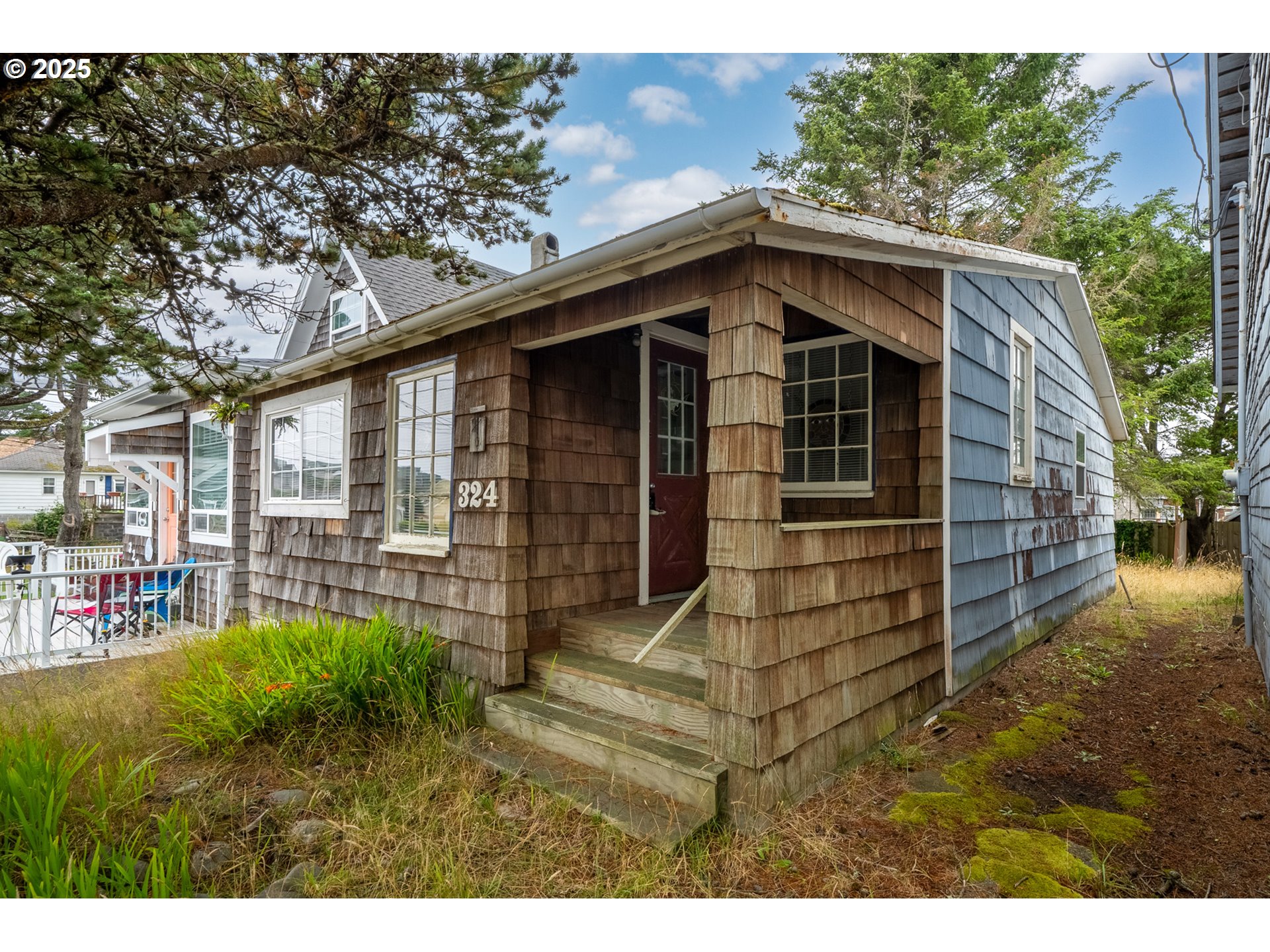 324 6TH AVE