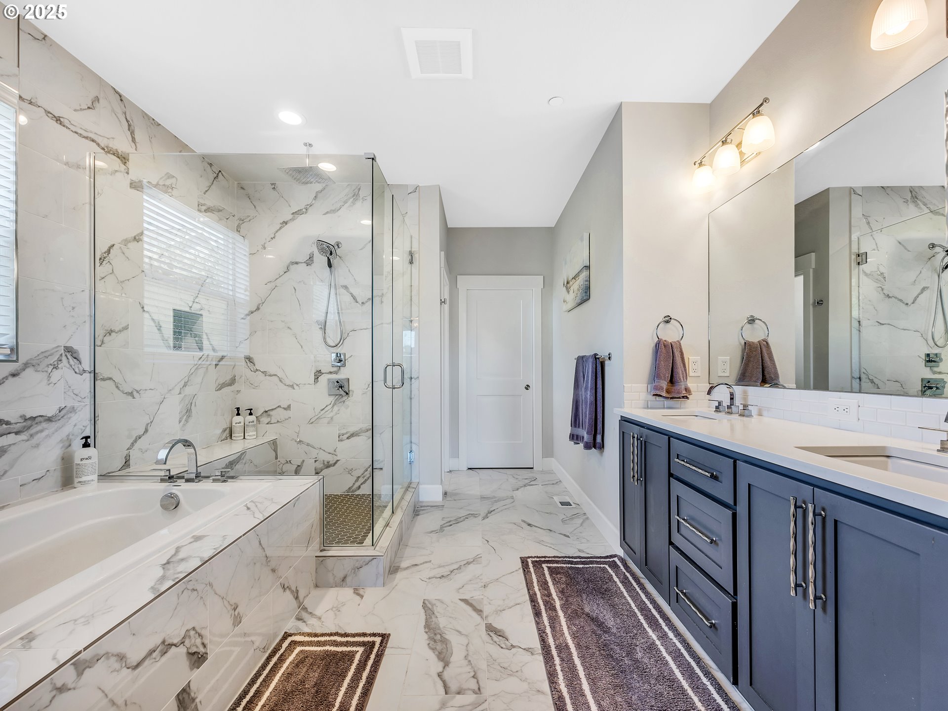 4586 DRUMMOND CT