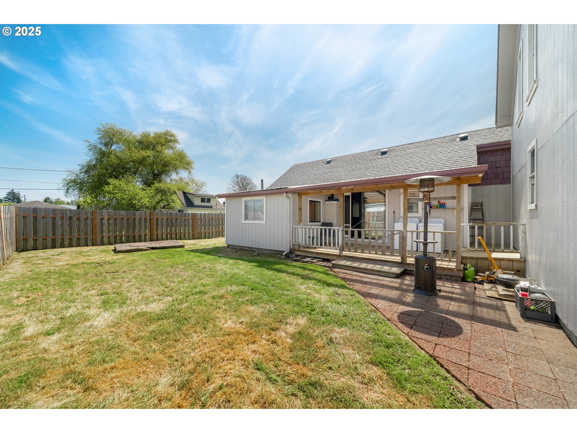 130/140 SW ALDER CT