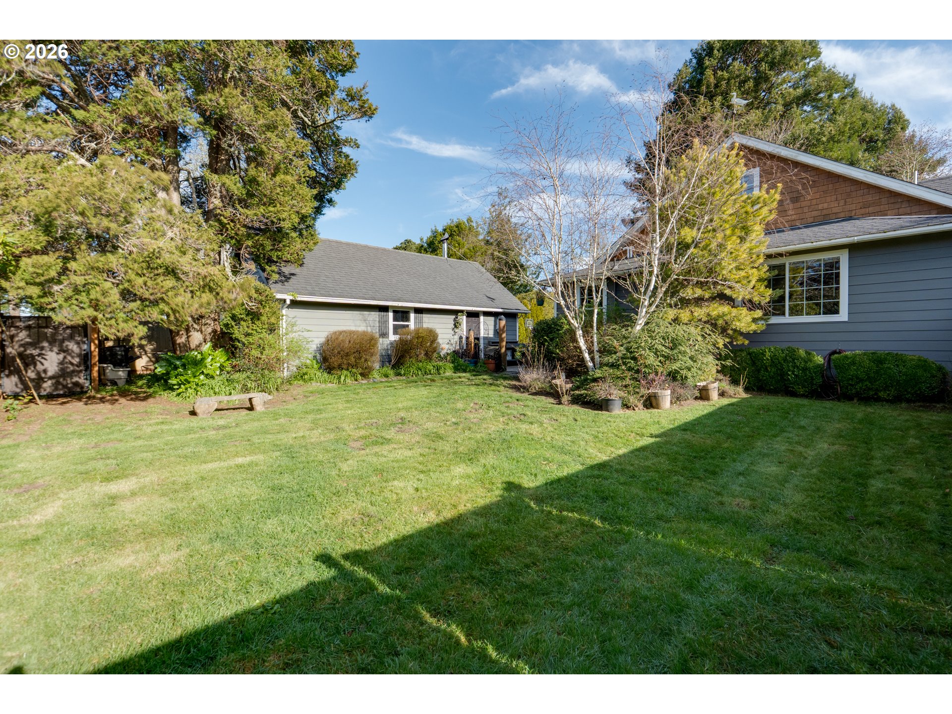 1175 PACIFIC DR