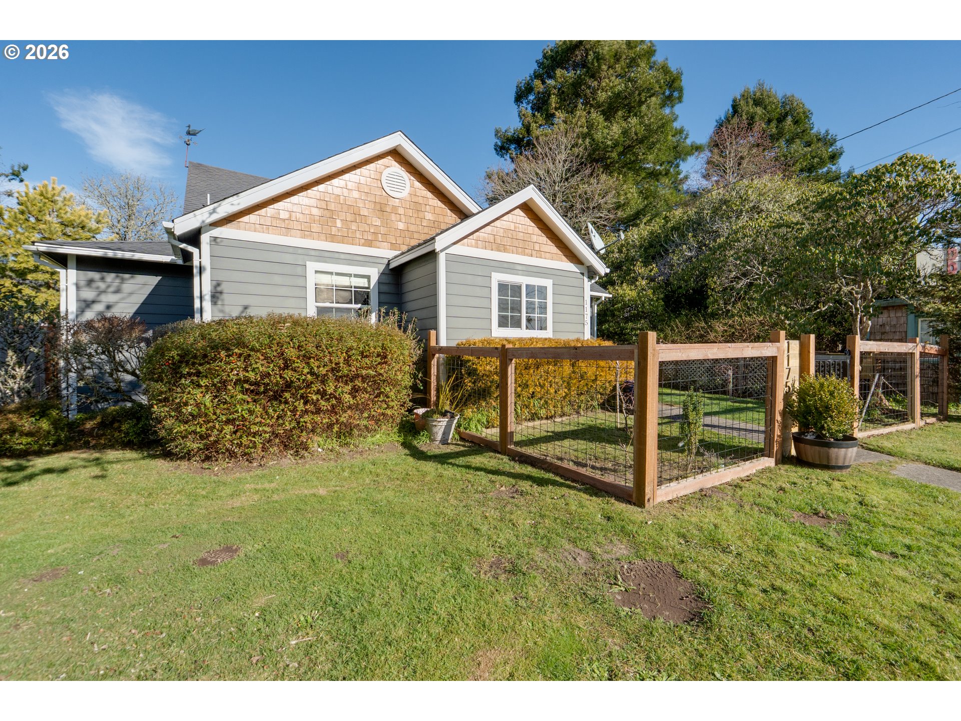 1175 PACIFIC DR