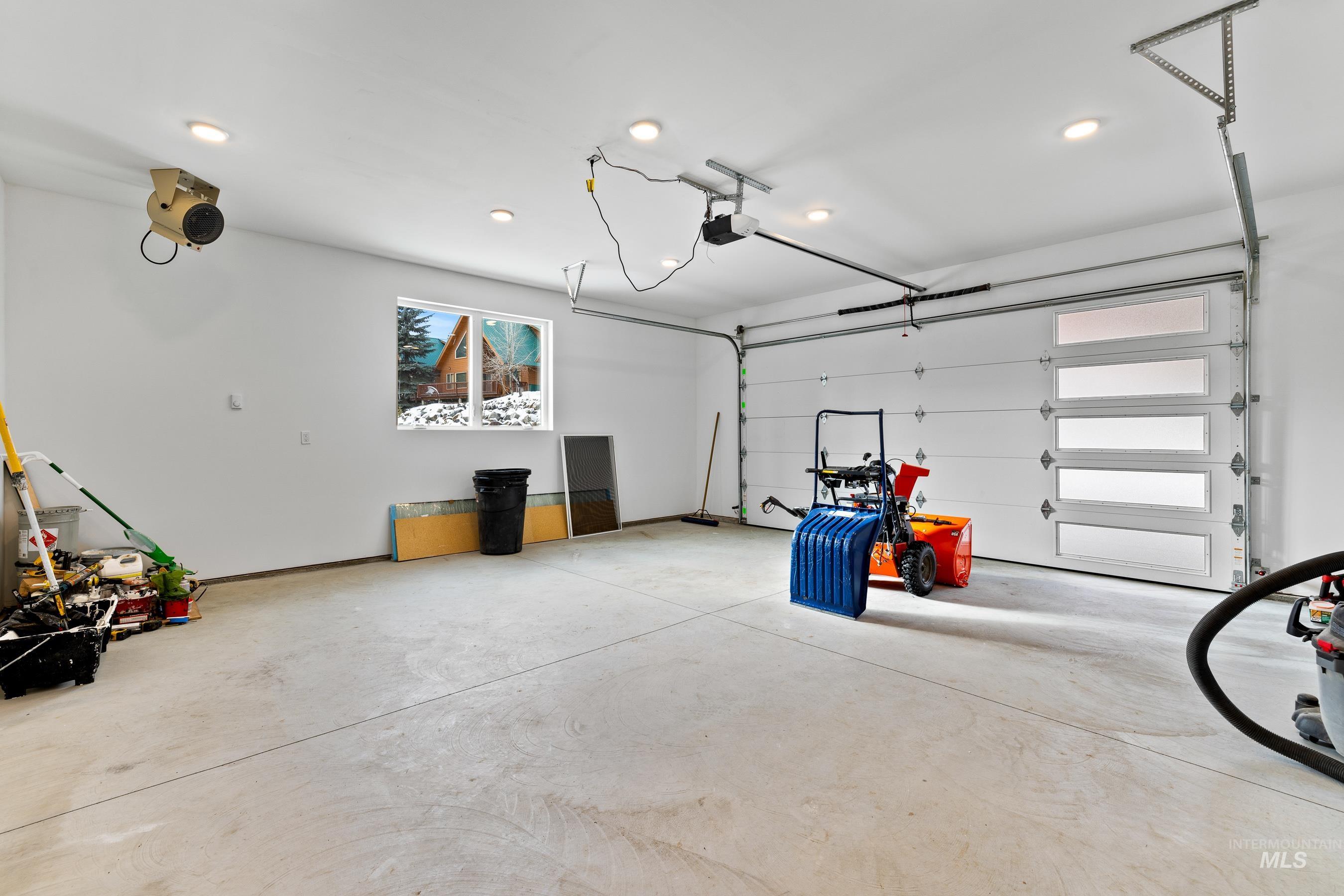 1455 Divot Lane