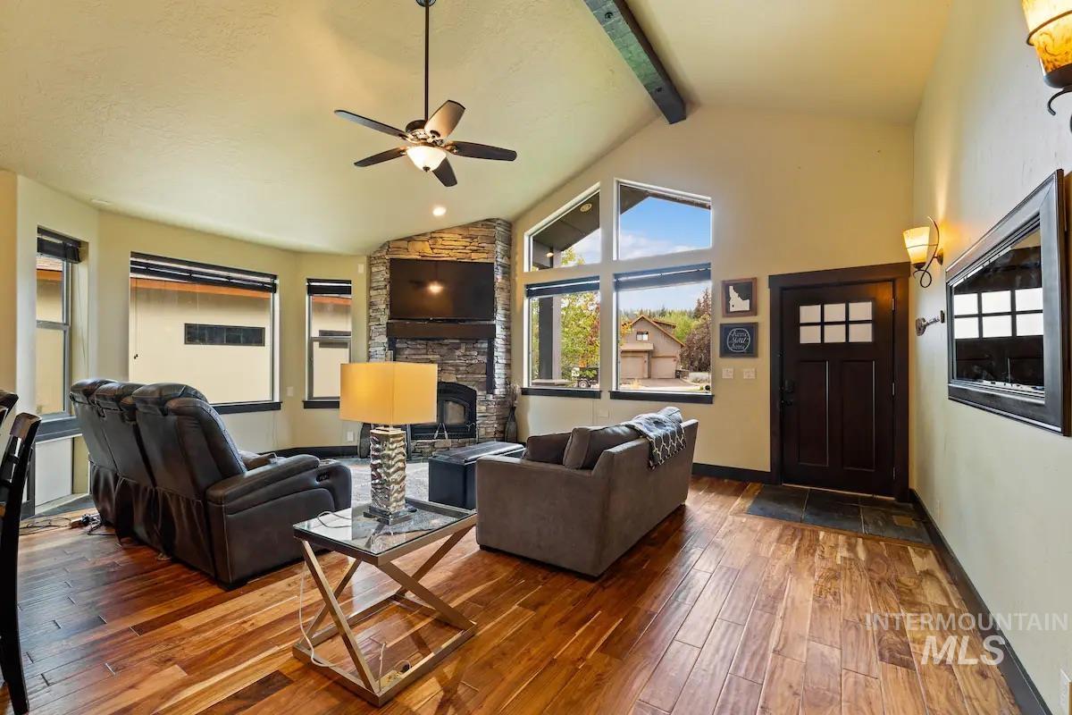 317 Mountain Cove