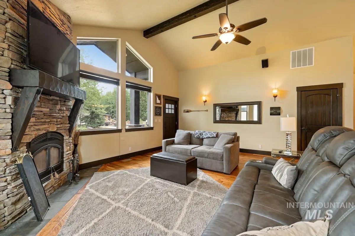 317 Mountain Cove