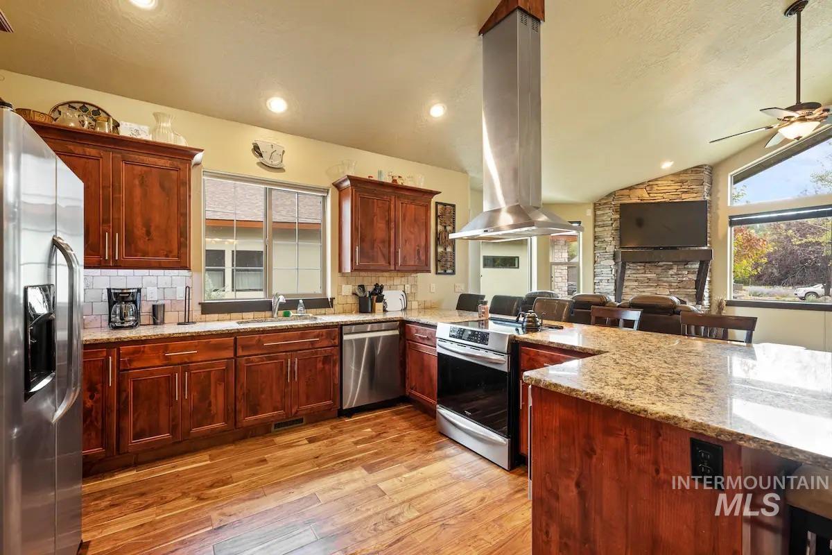 317 Mountain Cove