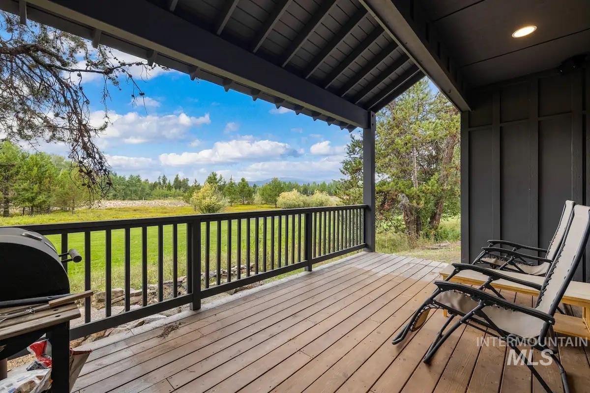 317 Mountain Cove