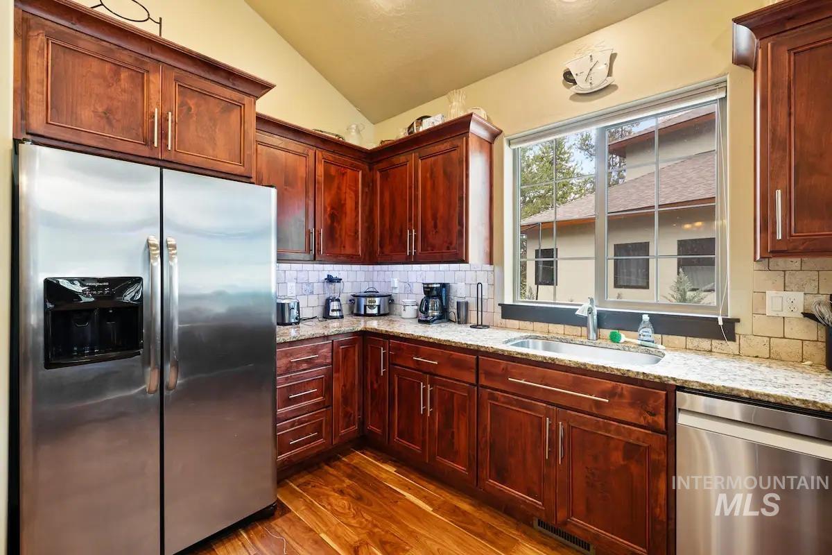 317 Mountain Cove