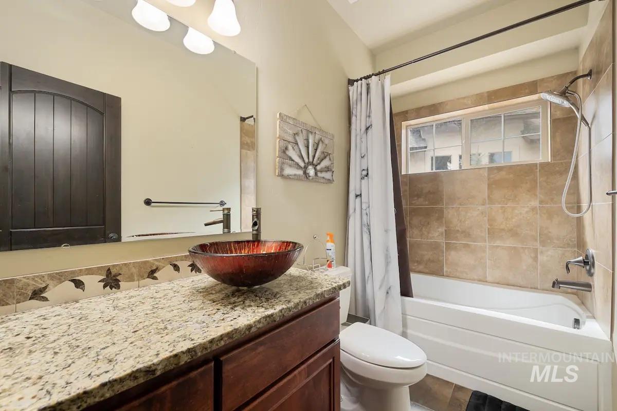 317 Mountain Cove
