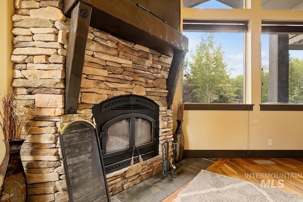 317 Mountain Cove