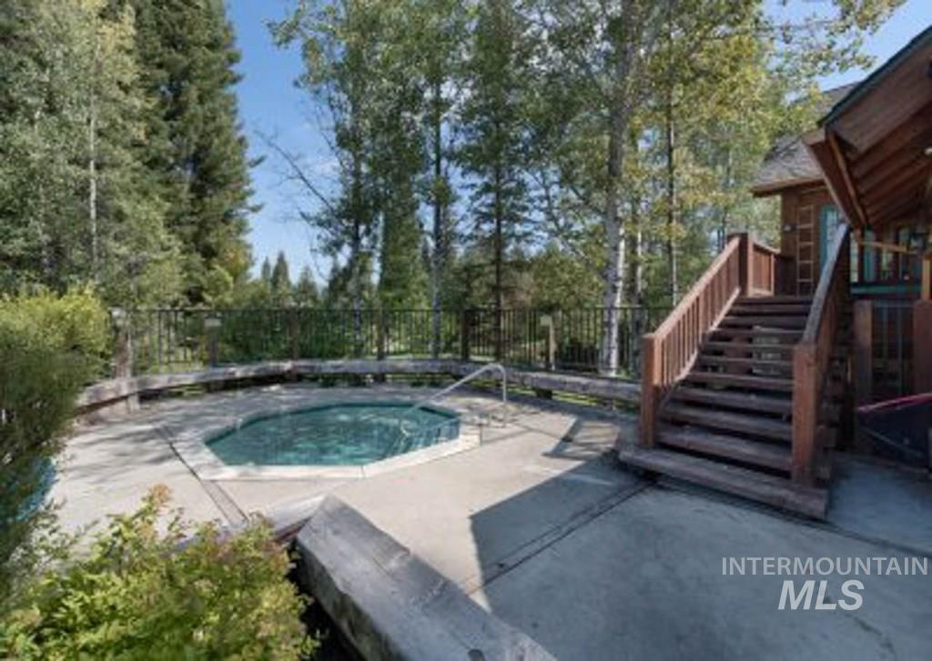 317 Mountain Cove