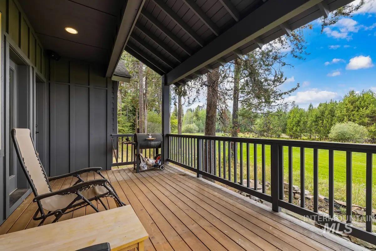 317 Mountain Cove