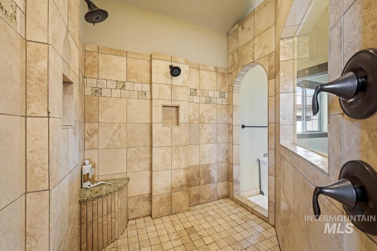 317 Mountain Cove