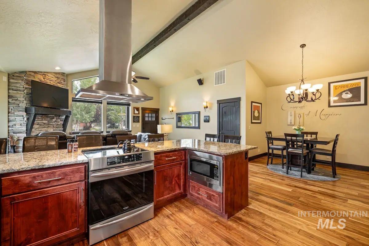 317 Mountain Cove
